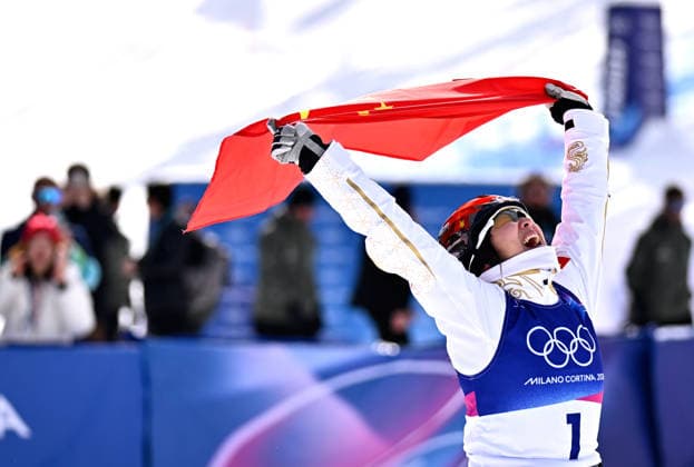 (260218) -- LIVIGNO, Feb. 18, 2026 -- Xu Mengtao of China celebrates after the freestyle skiing women s aerials final 2 at the Milan-Cortina 2026 Olympic Winter games, Winterspiele,Spiele, Summer games in Livigno, Italy, Feb. 18, 2026. ) (MICO2026)ITALY-LIVIGNO-OLYMPIC WINTER GAMES-FREESTYLE SKIING-WOMEN S AERIALS-FINAL ZhangxHongxiang 