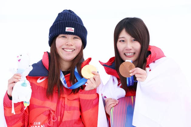 (L to R) Mari Fukada (JPN), Kokomo Murase (JPN), FEBRUARY 18, 2026 - Snowboarding : Women s Slopestyle Medal ceremony during the Milano Cortina 2026 Olympic Winter games, Winterspiele,Spiele, Summer games at Livigno Snow Park in Livigno, Italy.  aflo_320372763