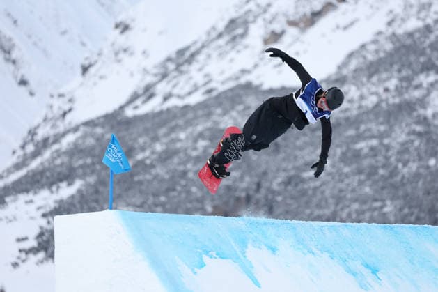Milano Cortina 2026 - XXV Olympic Winter games, Winterspiele,Spiele, Summer games Livigno - Italy 18 February,2026 Woman s Snowboard SlopeStyle Image Show: Silver Medal SADOWSKI SYNNOTT Zoi NZL  Copyright: xSergioxBisi IPAxSportx xipa-agency.netx xx IPA_71693293 IPA_Agency_IPA71693293