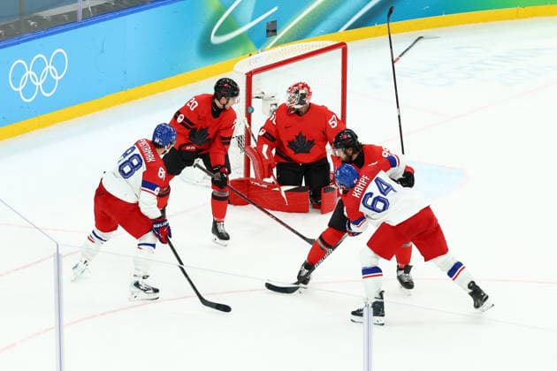 February 18, 2026, Milan, Lombardy, Italy: DAVID KAMPF 64 of Czechia shoots on the goalpost during the Quarterfinal game between Team Canada (CAN) and Team Czechia (CZE) at the Milano Cortina 2026 Olympic Games, Olympische Spiele, Olympia, OS Olympics 2026: Milano Cortina: Ice hockey, Eishockey Men: CAN:CZE  - ZUMAc179 20260218_oly_c179_060 Copyright: xMickaelxChavetx