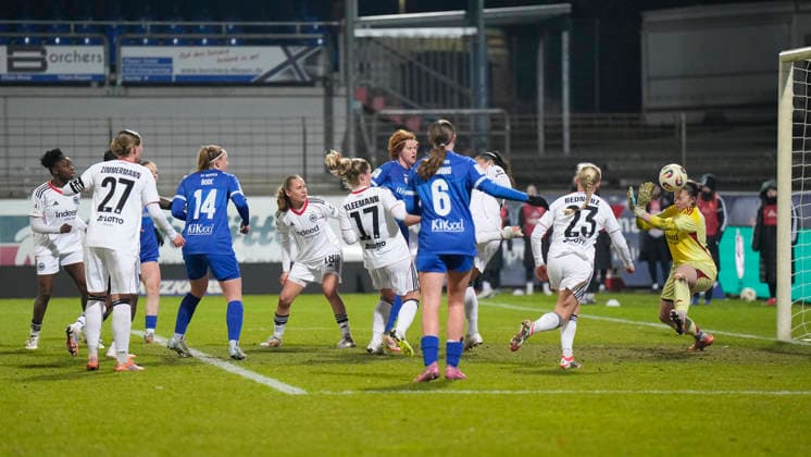 18.02.2026, Hänsch-Arena, Meppen, GER, 2.Frauen-Bundesliga. SV Meppen vs Eintr. Frankfurt II, Meppens 1:1-Treffer DFL REGULATIONS PROHIBIT ANY USE OF PHOTOGRAPHS AS IMAGE SEQUENCES AND OR QUASI-VIDEO. Meppen Niedersachsen Deutschland Hänsch-Arena