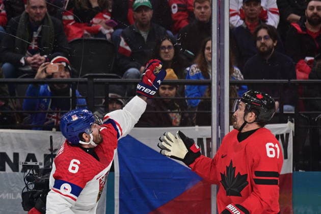 XXV Winter Olympic Games, Olympische Spiele, Olympia, OS in Milan, Italy, on February 18, 2026. Men s Ice hockey, Eishockey preliminary round playoffs, Czech Republic vs. Canada. From left Czech Michal Kempny, Mark Stone of Canada. (CTKxPhoto MichalxKamaryt) CTKPhotoP2026021809171  CTKPhotoP2026021809171