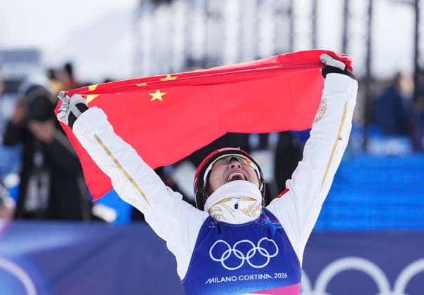 (260218) -- LIVIGNO, Feb. 18, 2026 -- Xu Mengtao of China celebrates after the freestyle skiing women s aerials final 2 at the Milan-Cortina 2026 Olympic Winter games, Winterspiele,Spiele, Summer games in Livigno, Italy, Feb. 18, 2026. ) (MICO2026)ITALY-LIVIGNO-OLYMPIC WINTER GAMES-FREESTYLE SKIING-WOMEN S AERIALS-FINAL HuxChao 