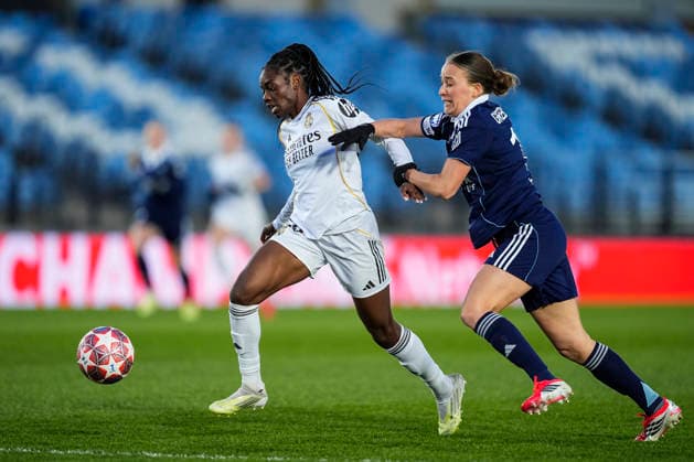February 18, 2026, Valdebebas, Madrid, Spain: Naomie Feller of Real Madrid CF and Thea Greboval of Paris FC fight for the ball during the UEFA Women s Champions League 2025 26 KO play-offs Second Leg match between Real Madrid C.F. and Paris FC at Alfredo Di Stefano on February 18, 2026 in Madrid, Spain. Real Madrid C.F. V Paris FC - UEFA Women s Champions League 2025 26 KO Play-Offs Second Leg  - ZUMAa181 20260218_zaa_a181_017 Copyright: xOscarxJ.xBarrosox