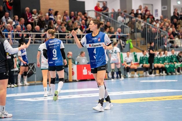 HSG Blomberg-Lippe (GER) vs. Frisch Auf Goeppingen (GER), Handball, 1. Handball Bundesliga Frauen, 18. Spieltag, 18.2.2026, Saision 2025 2026, Blomberg Andrea Jacobsen (HSG Blomberg-Lippe, 04) jubelt nach einem Tor Blomberg Sporthalle an der Ulmenallee Deutschland