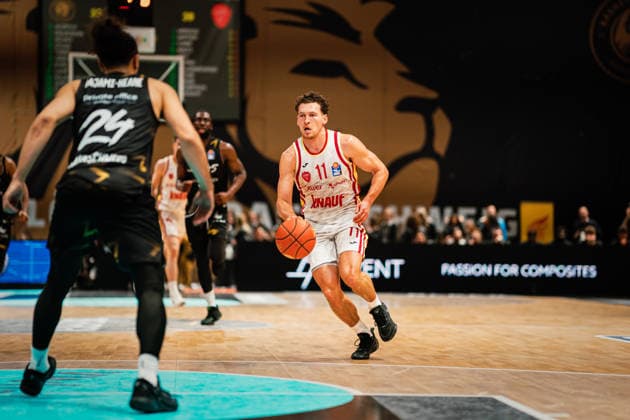 Easycredit BBL: Basketball Braunschweig Löwen - Fitness First Würzburger Baskets, 18.02.26 Braian Ivey (Würzburg Baskets, 11) am Ball; Easycredit BBL: Basketball Braunschweig Löwen vs. Fitness First Würzburger Baskets am 18.02.2026 in der Volkswagen Halle, Braunschweig Copyright: xBEAUTIFULxSPORTS Tonhäuserx