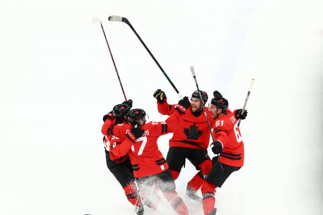 February 18, 2026, Milan, Lombardy, Italy: MITCH MARNER 93 of Canada celebrates scoring the winning goal during the overtime of the Quarterfinal game between Team Canada (CAN) and Team Czechia (CZE) at the Milano Cortina 2026 Olympic Games, Olympische Spiele, Olympia, OS Canada won 4:3. Milan Italy - ZUMAc179 20260218_oly_c179_087 Copyright: xMickaelxChavetx