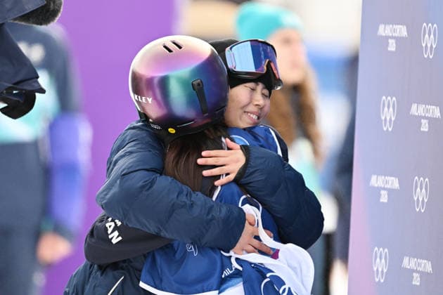 (L-R) Kokomo Murase (JPN), Mari Fukada (JPN), FEBRUARY 18, 2026 - Snowboarding : Women s Slopestyle Final during the Milano Cortina 2026 Olympic Winter games, Winterspiele,Spiele, Summer games at Livigno Snow Park in Livigno, Italy.  aflo_320389172