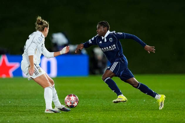 February 18, 2026, Valdebebas, Madrid, Spain: Melween N Dongala of Paris FC and Filippa Angeldahl of Real Madrid CF in action during the UEFA Women s Champions League 2025 26 KO play-offs Second Leg match between Real Madrid C.F. and Paris FC at Alfredo Di Stefano on February 18, 2026 in Madrid, Spain. Real Madrid C.F. V Paris FC - UEFA Women s Champions League 2025 26 KO Play-Offs Second Leg  - ZUMAa181 20260218_zaa_a181_048 Copyright: xOscarxJ.xBarrosox