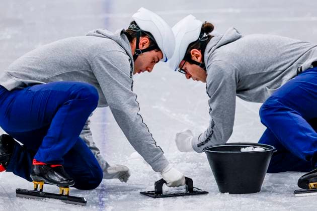 ice is being repaired after the atheletes Men s 500m Quarterfinals, Milano Cortina 2026 Winter Olympics: Day 12, Short Track Speed skating, Eisschnelllauf - Milano Cortina 2026 Winter Olympics: Day 12, Milano Speed Skating Stadium, February 18, 2026, Milan, Italy.