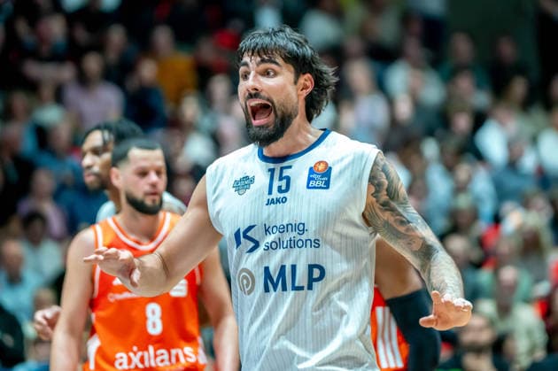 Chemnitz, Deutschland 18. Februar 2026: 1.BBL - 2025 2026 - Niners Chemnitz vs. MLP Academics Heidelberg Im Bild: Marcel Keßen (MLP) Copyright: xFotostandx xNachtigallx
