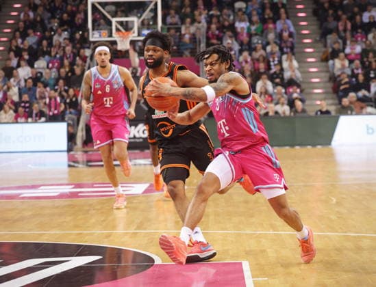 Zachery Cooks Telekom Baskets Bonn vs. Rasta Vechta 21. Speiltag - Saison 2025 26
