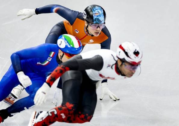 MILAN - Melle van t Wout during the 500-meter short track Speed skating, Eisschnelllauf semifinals at the Milan Ice Skating Area at the Milan Winter Olympics. IRIS VAN DEN BROEK ANP xVIxANPxSportx xxANPxIVx 551118094 originalFilename: 551118094.jpg