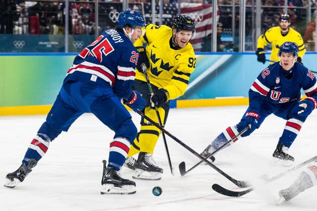 260218 Gabriel Landeskog of Sweden in the men s Ice hockey, Eishockey quarterfinal between USA and Sweden during day 12 of the 2026 Winter Olympics on February 18, 2026 in Milan. Photo: Carl Sandin BILDBYRAN kod CS EW0641 ishockey ice hockey Olympic Games, Olympische Spiele, Olympia, OS olympics winter olympics os ol olympiska spel vinter-os olympiske leker milano cortina 2026 milan cortina 2026 milano cortina 2026 olympic games milano cortina 2026 winter olympic games milano cortina-os milano cortina-ol vinter-ol 12 bbeng sverige sweden usa quarterfinal kvartsfinal *** 260218 Gabriel Landeskog of Sweden in the men s ice hockey quarterfinal between USA and Sweden during day 12 of the 2026 Winter Olympics on February 18, 2026 in Milan Photo Carl Sandin BILDBYRAN kod CS EW0641 ishockey ice hockey olympic games olympics winter olympics os ol olympiska spel vinter os olympiske leker milano cortina 2026 milan cortina 2026 milano cortina 2026 olympic games milano cortina 2026 winter olympic games milano cortina os milano cortina ol vinter ol 12 bbeng sverige sweden usa quarterfinal kvartfinal  Copyright: CARLxSANDIN BB260218CS025