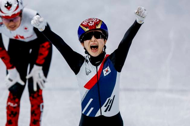 Gilli Kim of Republic of Korea celebrates after Women s 3000m Relay Finals, Milano Cortina 2026 Winter Olympics: Day 12, Short Track Speed skating, Eisschnelllauf - Milano Cortina 2026 Winter Olympics: Day 12, Milano Speed Skating Stadium, February 18, 2026, Milan, Italy.
