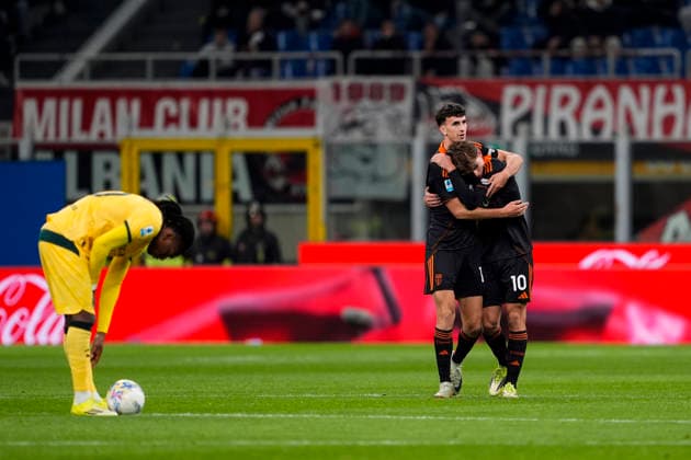 Como™s Nico Paz celebrates after scoring the 0-1 goal for his team during the Serie A soccer match between Milan and Como at the San Siro Stadium in Milan, Italy - February, 18 2026. - Soccer  Copyright: xFabioxFerrari LaPressex