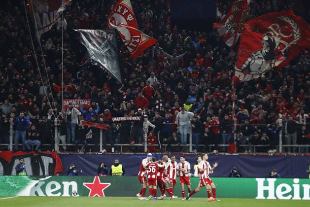 UEFA Champions League - Olympiacos FC vs Bayer 04 Leverkusen - Ayoub El Kaabi of Olympiacos FC celebrates with his teamamtes after scoring during the UEFA Champions League Play-Offs 1st leg soccer match between Olympiacos FC and Bayer 04 Leverkusen in Georgios Karaiskakis Stadium, Piraeus, Greece, on 18 February 2026. The goal was cancelled by VAR review. IMAGO ONE INCH PRODUCTIONS PIRAEUS GREECE Copyright: xONExINCHxPRODUCTIONSx 6859942