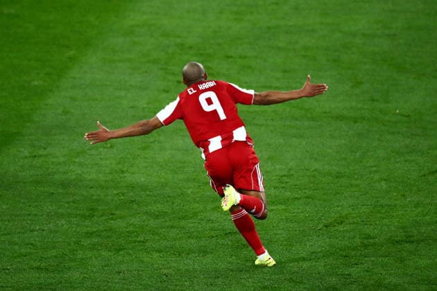 UEFA Champions League - Olympiacos FC vs Bayer 04 Leverkusen - Ayoub El Kaabi of Olympiacos FC celebrates with his teamamtes after scoring during the UEFA Champions League Play-Offs 1st leg soccer match between Olympiacos FC and Bayer 04 Leverkusen in Georgios Karaiskakis Stadium, Piraeus, Greece, on 18 February 2026. The goal was cancelled by VAR review. IMAGO ONE INCH PRODUCTIONS PIRAEUS GREECE Copyright: xONExINCHxPRODUCTIONSx 6859947