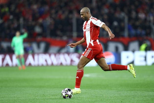 UEFA Champions League - Olympiacos FC vs Bayer 04 Leverkusen - Ayoub El Kaabi of Olympiacos FC in action during the UEFA Champions League Play-Offs 1st leg soccer match between Olympiacos FC and Bayer 04 Leverkusen in Georgios Karaiskakis Stadium, Piraeus, Greece, on 18 February 2026. IMAGO ONE INCH PRODUCTIONS PIRAEUS GREECE Copyright: xONExINCHxPRODUCTIONSx 6859952