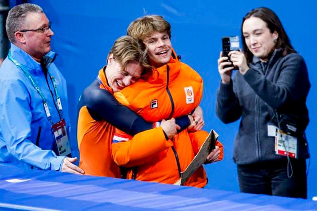 third Jens van t Wout of the Netherlands and second Melle van t Wout of the Netherlands hugs after Men s 500m Finals, Milano Cortina 2026 Winter Olympics: Day 12, Short Track Speed skating, Eisschnelllauf - Milano Cortina 2026 Winter Olympics: Day 12, Milano Speed Skating Stadium, February 18, 2026, Milan, Italy.