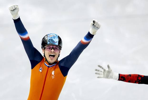 MILAN - Melle van t Wout during the 500-meter short track Speed skating, Eisschnelllauf final at the Milan Ice Skating Area at the Milan Winter Olympics. IRIS VAN DEN BROEK ANP xVIxANPxSportx xxANPxIVx 551123903 originalFilename: 551123903.jpg