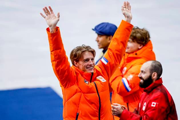 third Jens van t Wout of the Netherlands looks on during the medal ceremony after Men s 500m Finals, Milano Cortina 2026 Winter Olympics: Day 12, Short Track Speed skating, Eisschnelllauf - Milano Cortina 2026 Winter Olympics: Day 12, Milano Speed Skating Stadium, February 18, 2026, Milan, Italy.