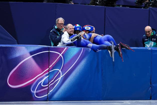 Italy team, Arianna Fontana (ITA), Chiara Betti (ITA), Elisa Confortola (ITA) and Arianna Sighel (ITA) celebrate the 2nd place, Silver Medal, during the Olympic Winter games, Winterspiele,Spiele, Summer games Milano-Cortina 2026, Short Track Speed skating, Eisschnelllauf Women s 3000m Relay Finals on February 18, 2026 at Milano Ice Skating Arena in Milan, Italy  Copyright: xFabrizioxCarabelli IPAxSportx xipa-agency.netx xx IPA_71704068 IPA_Agency_IPA71704068