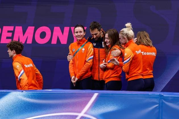 ILAN , 18-02-2026 , Milano Ice Skating Arena , Olympic Winter games, Winterspiele,Spiele, Summer games 2026 - Short Track 18-02 Women™s 3000m relay, team Netherlands , shorttrackbondscoach Niels Kerstholt Olympic Winter Games 2026 - Short Track 18-02  x201715300x Copyright:
