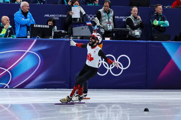 Steven Dubois (CAN) celebrates the 1st place, Gold Medal followed by Melle van T Wout (NED) 2nd place, Silver Medal during the Olympic Winter games, Winterspiele,Spiele, Summer games Milano-Cortina 2026, Short Track Speed skating, Eisschnelllauf Men s 500m Finals on February 18, 2026 at Milano Ice Skating Arena in Milan, Italy  Copyright: xFabrizioxCarabelli IPAxSportx xipa-agency.netx xx IPA_71705372 IPA_Agency_IPA71705372