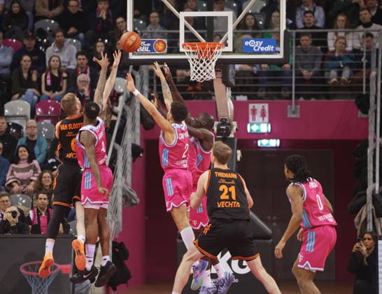 Telekom Baskets Bonn vs. Rasta Vechta 21. Speiltag - Saison 2025 26