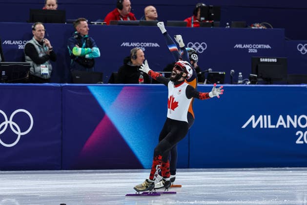 Steven Dubois (CAN) celebrates the 1st place, Gold Medal followed by Melle van T Wout (NED) 2nd place, Silver Medal during the Olympic Winter games, Winterspiele,Spiele, Summer games Milano-Cortina 2026, Short Track Speed skating, Eisschnelllauf Men s 500m Finals on February 18, 2026 at Milano Ice Skating Arena in Milan, Italy  Copyright: xFabrizioxCarabelli IPAxSportx xipa-agency.netx xx IPA_71705377 IPA_Agency_IPA71705377