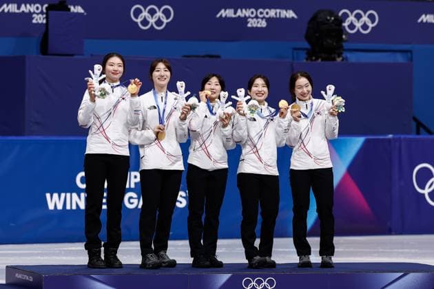 MILAN , 18-02-2026 , Milano Ice Skating Arena , Olympic Winter games, Winterspiele,Spiele, Summer games 2026 - Short Track 18-02 Women™s 3000m relay, Picture shows team Republic of Korea (gold) Olympic Winter Games 2026 - Short Track 18-02  x201715623x Copyright: