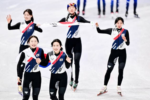 Korea Team (KOR), during Short Track Speed skating, Eisschnelllauf Women s 3000m Relay - Finals, Short Track Speed Skating, at the Olympic Winter games, Winterspiele,Spiele, Summer games Milano Cortina 2026, at Milano Ice Skating Arena, on February 18, 2026 in Milan, Italy. Noxthirdxpartyxsales  aflo_320411173
