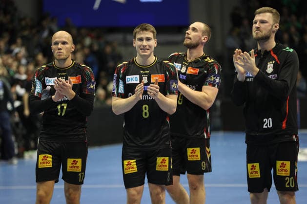18.02.2026, xgox, Handball, EHF Champions League, SC Magdeburg - GOG Handbold v.l. Tim Hornke (Magdeburg, 17), Manuel Zehnder (Magdeburg, 8), Tim Zechel (Magdeburg, 9), Philipp Weber (Magdeburg, 20) Jubel ueber den Sieg, Jubel nach Spielende Magdeburg
