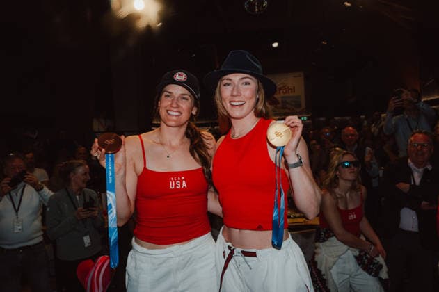 OLYMPICS - Winter Olympic Games, Olympische Spiele, Olympia, OS Milano Cortina 2026 CORTINA D AMPEZZO,ITALY,18.FEB.26 - OLYMPICS - Winter Olympic Games Milano Cortina 2026, Austria House, Raiffeisen-Abend. Image shows the rejoicing of Paula Moltzan (USA) and Mikaela Shiffrin (USA). Keywords: medal  GEPAxpictures xAlexanderxSolc