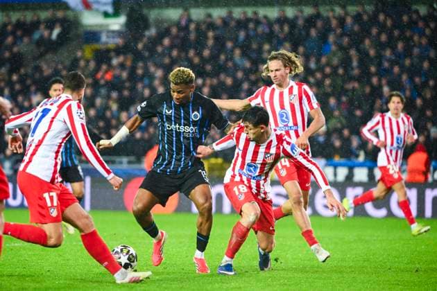 Club Brugge v Atletico de Madrid - UEFA Champions League BRUGGE, BELGIUM - FEBRUARY 18 : Onyedika Nwadike Raphael midfielder of Club Brugge in action during the UEFA Champions League 2025 26 knockout phase play-off match first leg between Club Brugge and Atletico de Madrid on February 18, 2026 in Brugge, Belgium, 18 02 2026 Brugge Belgium  Copyright: xVincentxKalutx