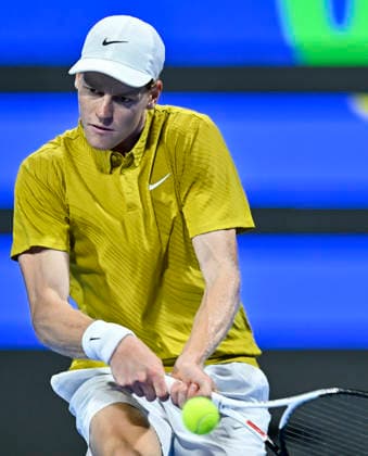 ATP, Tennis Herren QATAR EXXONMOBIL OPEN-ROUND OF 16 Jannik Sinner of Italy competes against Alexei Popyrin of Australia in the Round of q6 at the ATP men s Qatar ExxonMobil Open 2026 tennis tournament at the Khalifa International Tennis Complex in Doha, Qatar, on February 18 2026. DOHA Qatar Copyright: xNOUSHADx