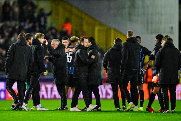 Club Brugge v Atletico de Madrid - UEFA Champions League BRUGGE, BELGIUM - FEBRUARY 18 : Leko Ivan head coach of Club Brugge, Players of Club Brugge after the game during the UEFA Champions League 2025 26 knockout phase play-off match first leg between Club Brugge and Atletico de Madrid on February 18, 2026 in Brugge, Belgium, 18 02 2026 Brugge Belgium  Copyright: xJanxDexMeuleneirx