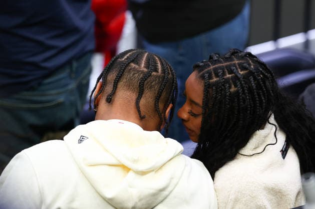 February 18, 2026, Milan, Lombardy, Italy: JONATHAN OWENS and SIMONE BILES attend the Quarterfinal game between Team United States (USA) and Team Sweden (SWE) at the Milano Cortina 2026 Olympic Games, Olympische Spiele, Olympia, OS Milan Italy - ZUMAc179 20260218_oly_c179_187 Copyright: xMickaelxChavetx