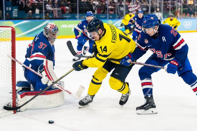 260218 Goaltender Connor Hellebuyck and Charlie McAvoy of USA as well as Joel Eriksson Ek of Sweden in the men s Ice hockey, Eishockey quarterfinal between USA and Sweden during day 12 of the 2026 Winter Olympics on February 18, 2026 in Milan. Photo: Carl Sandin BILDBYRAN kod CS EW0641 ishockey ice hockey Olympic Games, Olympische Spiele, Olympia, OS olympics winter olympics os ol olympiska spel vinter-os olympiske leker milano cortina 2026 milan cortina 2026 milano cortina 2026 olympic games milano cortina 2026 winter olympic games milano cortina-os milano cortina-ol vinter-ol 12 bbeng sverige sweden usa quarterfinal kvartsfinal *** 260218 Goaltender Connor Hellebuyck and Charlie McAvoy of USA as well as Joel Eriksson Ek of Sweden in the men s ice hockey quarterfinal between USA and Sweden during day 12 of the 2026 Winter Olympics on February 18, 2026 in Milan Photo Carl Sandin BILDBYRAN kod CS EW0641 ishockey ice hockey olympic games olympics winter olympics os ol olympiska spel vinter os olympiske leker milano cortina 2026 milan cortina 2026 milano cortina 2026 olympic games milano cortina 2026 winter olympic games milano cortina os milano cortina ol vinter ol 12 bbeng sverige sweden usa quarterfinal kvartfinal  Copyright: CARLxSANDIN BB260218CS077