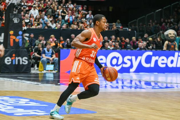 easyCredit Basketball Bundesliga, 21. Spieltag, Niners Chemnitz -MLP Academics Heidelberg 18.02.2026 ab 20.00 Uhr Chemnitz, Chemnitz Arena Im Foto: Eric Washington(33) easyCredit Basketball Bundesliga, 21. Spieltag, Niners Chemnitz -MLP Academics Heidelberg Leipzig Sachsen Deutschland Copyright: xEHLxMedia MichelxKöhlerx 20261802-Niners-Heidelberg_066