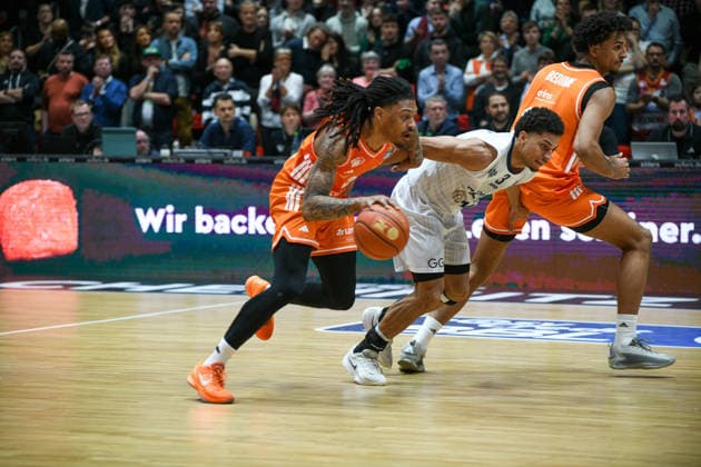 easyCredit Basketball Bundesliga, 21. Spieltag, Niners Chemnitz -MLP Academics Heidelberg 18.02.2026 ab 20.00 Uhr Chemnitz, Chemnitz Arena Im Foto:Nike Sibande(2) easyCredit Basketball Bundesliga, 21. Spieltag, Niners Chemnitz -MLP Academics Heidelberg Leipzig Sachsen Deutschland Copyright: xEHLxMedia MichelxKöhlerx 20261802-Niners-Heidelberg_076