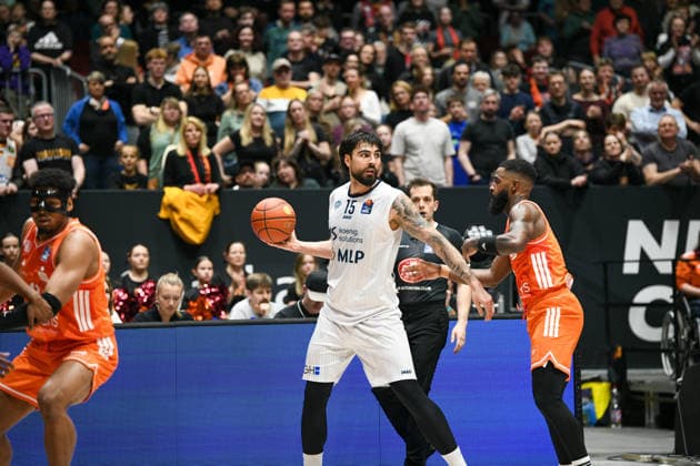 easyCredit Basketball Bundesliga, 21. Spieltag, Niners Chemnitz -MLP Academics Heidelberg 18.02.2026 ab 20.00 Uhr Chemnitz, Chemnitz Arena Im Foto: Marcel Keßen(15) easyCredit Basketball Bundesliga, 21. Spieltag, Niners Chemnitz -MLP Academics Heidelberg Leipzig Sachsen Deutschland Copyright: xEHLxMedia MichelxKöhlerx 20261802-Niners-Heidelberg_099