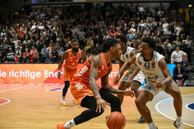 easyCredit Basketball Bundesliga, 21. Spieltag, Niners Chemnitz -MLP Academics Heidelberg 18.02.2026 ab 20.00 Uhr Chemnitz, Chemnitz Arena Im Foto:Nike Sibande(2) easyCredit Basketball Bundesliga, 21. Spieltag, Niners Chemnitz -MLP Academics Heidelberg Leipzig Sachsen Deutschland Copyright: xEHLxMedia MichelxKöhlerx 20261802-Niners-Heidelberg_117