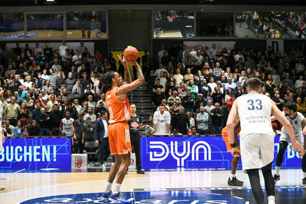 easyCredit Basketball Bundesliga, 21. Spieltag, Niners Chemnitz -MLP Academics Heidelberg 18.02.2026 ab 20.00 Uhr Chemnitz, Chemnitz Arena Im Foto: Kevin Yebo(0) easyCredit Basketball Bundesliga, 21. Spieltag, Niners Chemnitz -MLP Academics Heidelberg Leipzig Sachsen Deutschland Copyright: xEHLxMedia MichelxKöhlerx 20261802-Niners-Heidelberg_123