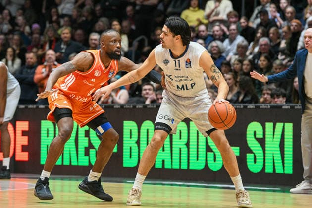 easyCredit Basketball Bundesliga, 21. Spieltag, Niners Chemnitz -MLP Academics Heidelberg 18.02.2026 ab 20.00 Uhr Chemnitz, Chemnitz Arena Im Foto: John Newman III(9), Erol Ersek(11) easyCredit Basketball Bundesliga, 21. Spieltag, Niners Chemnitz -MLP Academics Heidelberg Leipzig Sachsen Deutschland Copyright: xEHLxMedia MichelxKöhlerx 20261802-Niners-Heidelberg_125