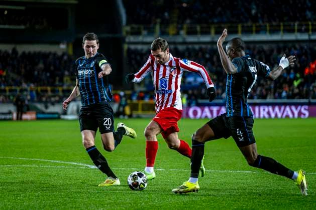 Club Brugge midfielder Hans Vanaken, Atletico de Madrid forwarder Antoine Griezmann, Club Brugge defender Joel Ordonez, during the match Club Brugge KV vs Atletico de Madrid at the Jan Breydelstadion for the Champions League - KO play-offs - 1st leg season 2025-2026 in BRUGGE, Belgium on 18 february 2026. (Photo by Stefan Koops EYE4IMAGES DeFodi Images) -