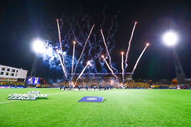 Football, Champions League 2025 2026 Bodo Glimt Inter 3 1 Bodo 20260218 Fireworks before the Champions League football match between Bodo Glimt and Inter at Aspmyra stadium Photo Mats Torbergsen NTB Bodo Norway EDITORIAL USE ONLY RESTRICTED USE FOR BETTING COMPANIES  Copyright: xMatsxTorbergsenx xNTBx