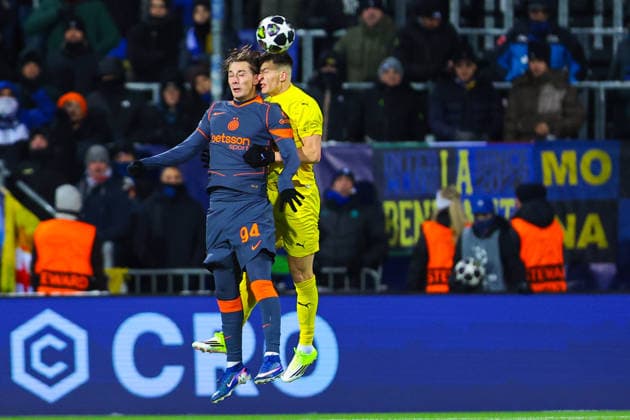 Football, Champions League 2025 2026 Bodo Glimt Inter 3 1 Bodo 20260218 Inters Francesco Pio Esposito and Bodo Glimts Jostein Gundersen in the Champions League football match between Bodo Glimt and Inter at Aspmyra Stadium Photo Thomas Andersen NTB Bodo Norway EDITORIAL USE ONLY RESTRICTED USE FOR BETTING COMPANIES  Copyright: xThomasxAndersenx xNTBx