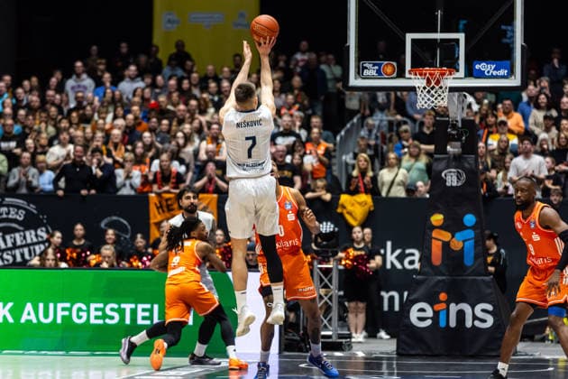 GER, easy-Credit Basketball-Bundesliga, Niners Chemnitz - MLP Academics Heidelberg. 18.02.2026, Messe, Chemnitz, GER, easy-Credit Basketball-Bundesliga, Niners Chemnitz - MLP Academics Heidelberg. Dusan Neskovic (MLP Academics Heidelberg 7) Foto Alexander Trienitz Chemnitz Messe Sachsen Deutschland